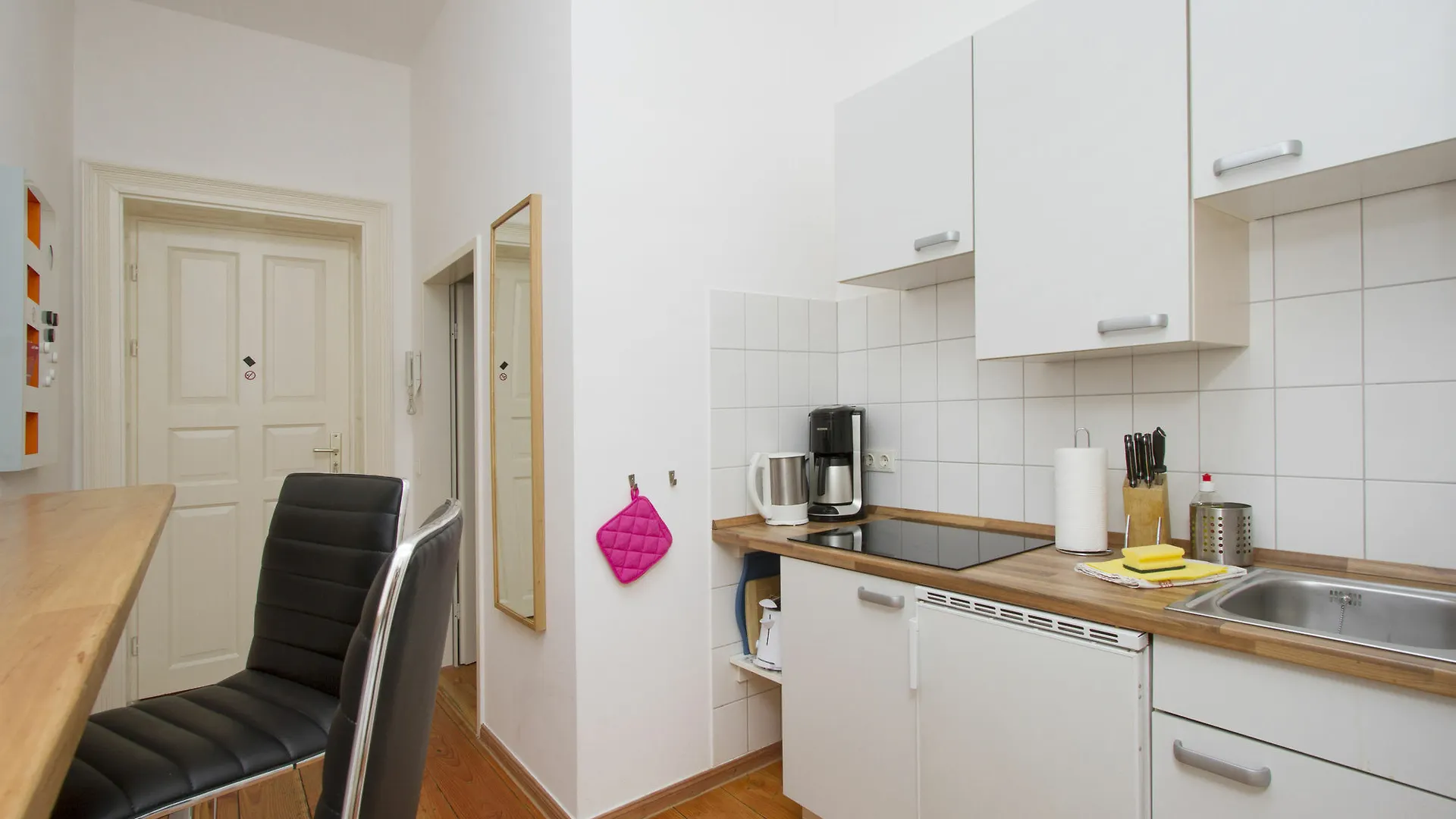 Apartments Im Arnimkiez Berlino 0*,  Germania